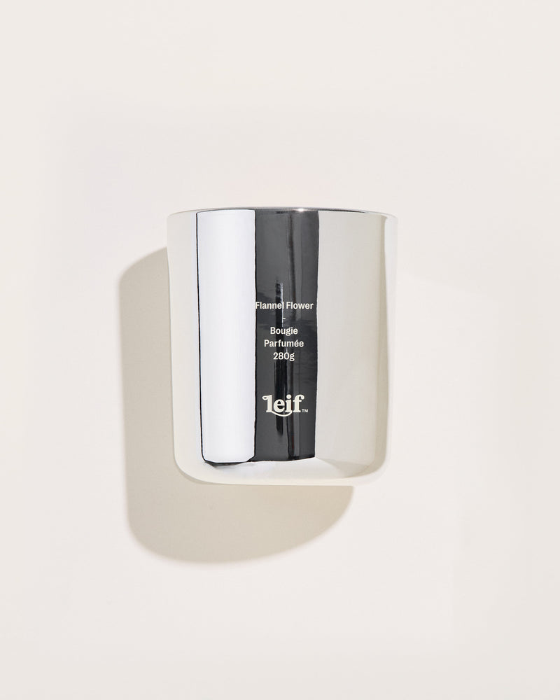 Limited Edition Holiday Flannel Flower Silver Candle 280g