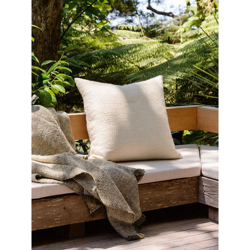 Hutt Wool Throw - Ivy/Natural